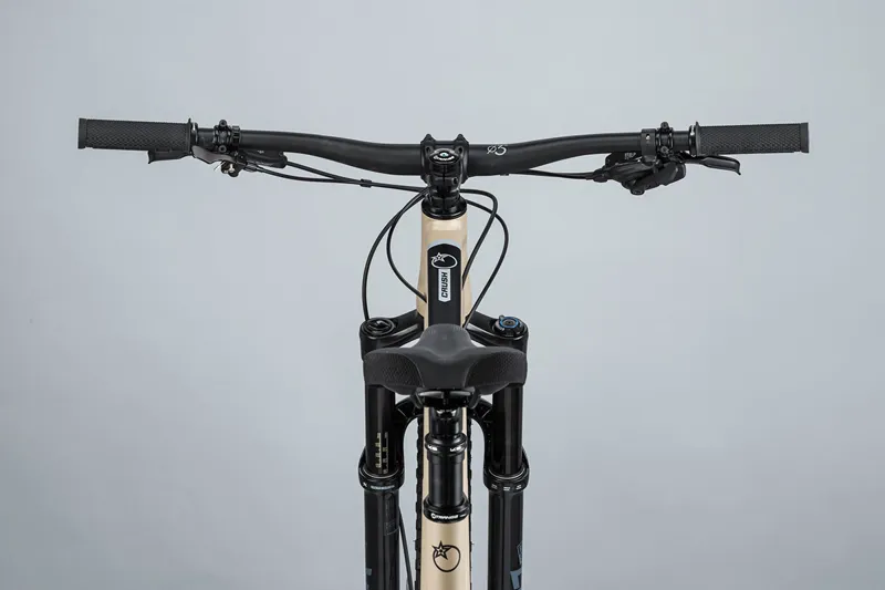 2022 Orange Crush Pro Hardtail Mountain Bike-3