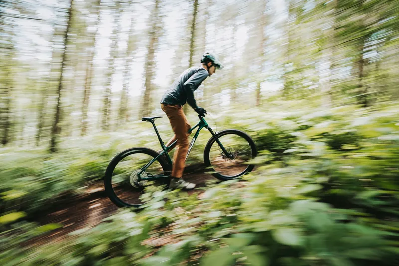 Merida Big Trail 500 Hardtail Mountain Bike in Grey-2