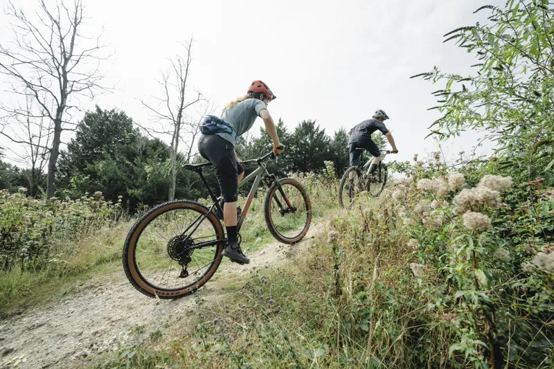 Whyte 529 V6 Hardtail Mountain Bike-5