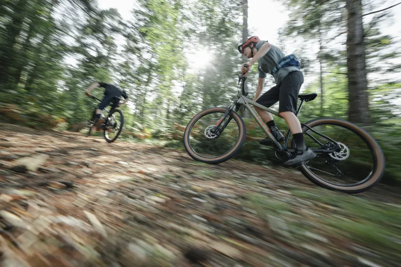 Whyte 529 V6 Hardtail Mountain Bike-10