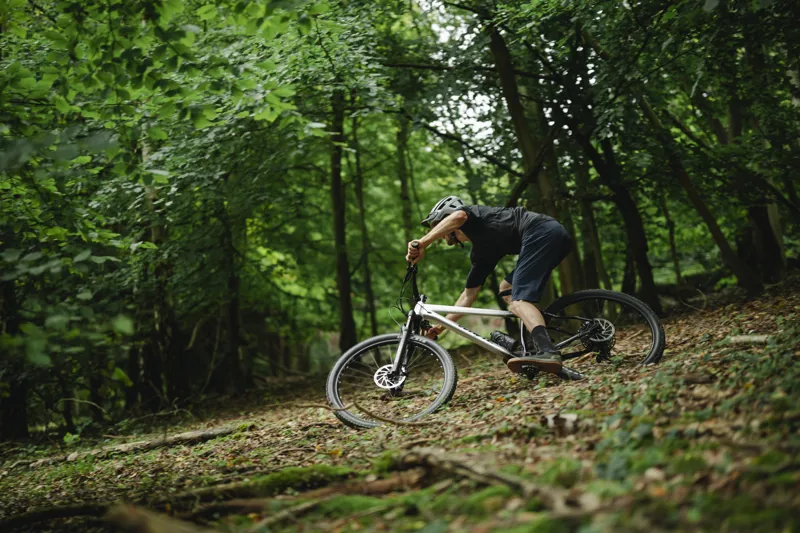 Whyte 629 V6 Hardtail Mountain Bike-7