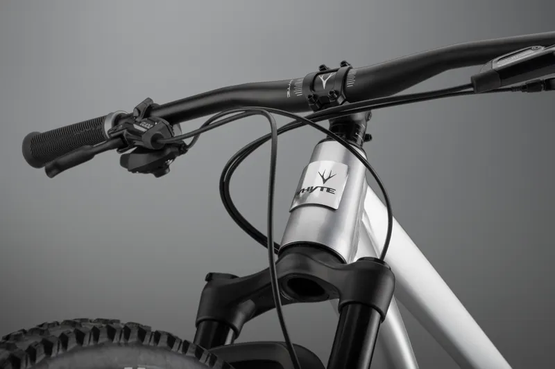 Whyte 629 V6 Hardtail Mountain Bike-6