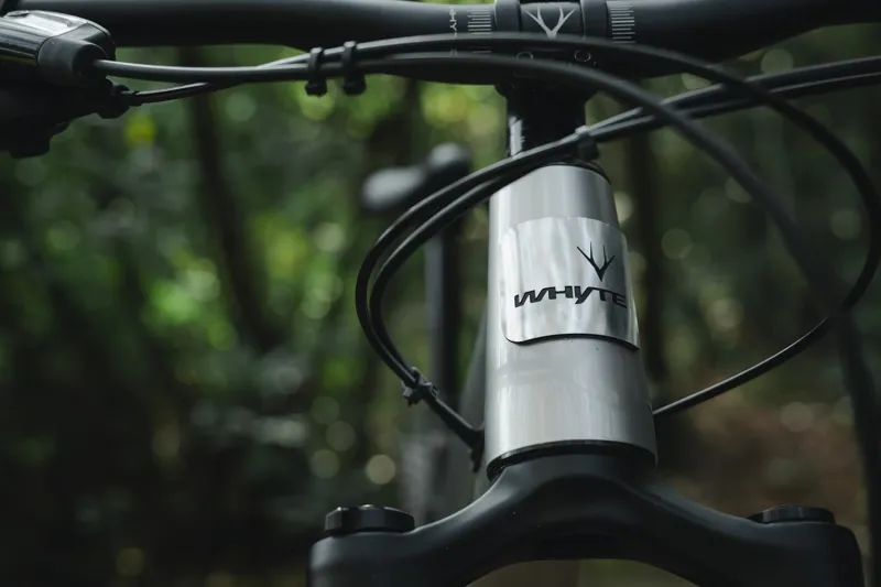 Whyte 629 V6 Hardtail Mountain Bike-11