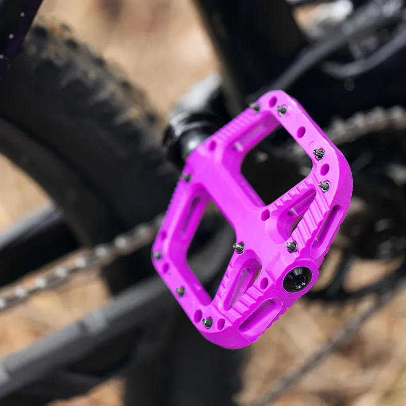 Oxford Loam 20 Nylon Pedals - Purple-3