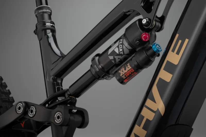 Whyte E-160 RSX 29er V2 Trail Electric Mountain Bike in Gloss Black-6