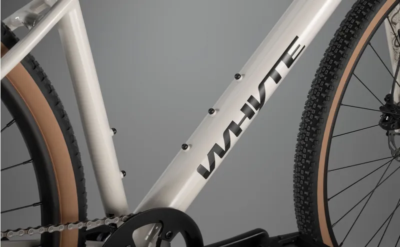 Whyte Rheo 1 City and Leisure Hybrid Bike in Gloss Bone-9