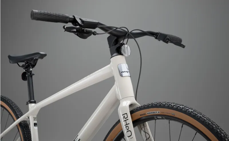 Whyte Rheo 1 City and Leisure Hybrid Bike in Gloss Bone-10