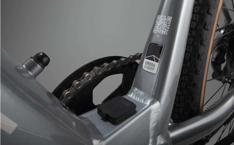 Whyte Rheo 2 Electric Hybrid Bike in Gloss Silver-7