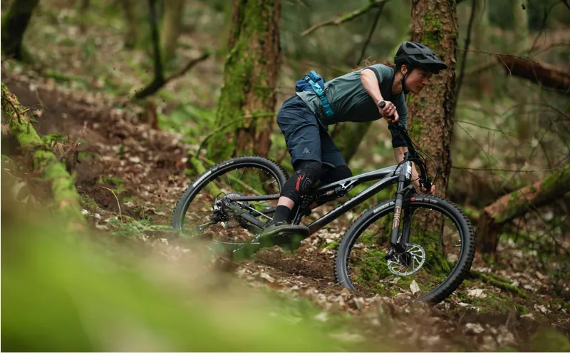 Whyte T-140 S 29er V2 Full Suspension Trail Mountain Bike-9