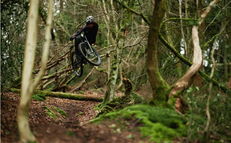 Whyte T-160 RS V3 Full Suspension Enduro Mountain Bike-12