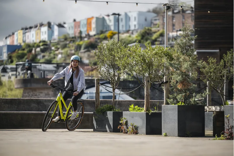 Whyte Rheo 3 ST Electric Hybrid Bike in Gloss Black-2