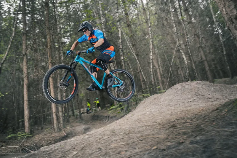 2019 Whyte 901 Hardtail Trail Mountain Bike-4
