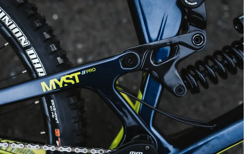 2020 Saracen Myst Pro 29 Downhill Bike-5