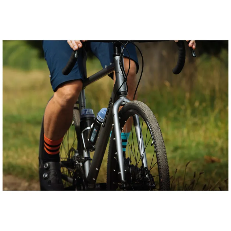 2021 Genesis CDA 30 Adventure Road Bike