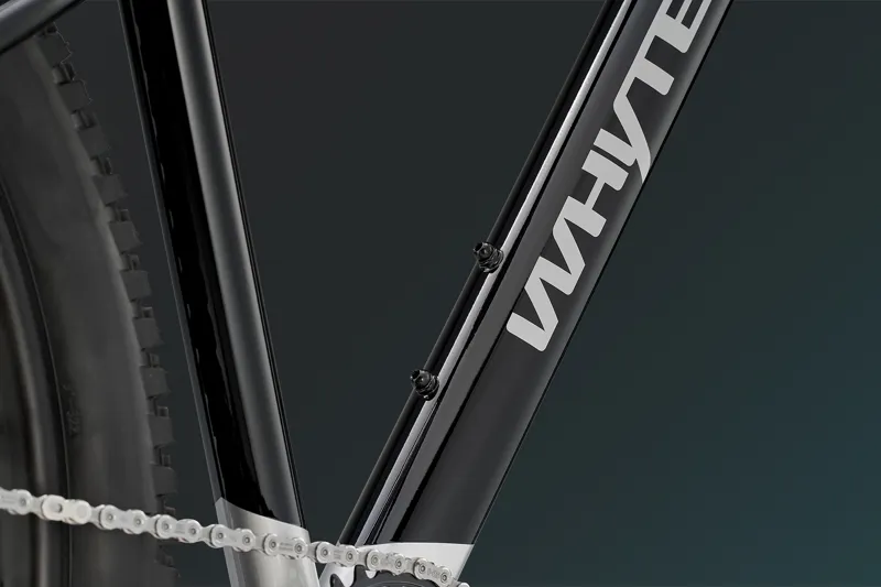 Whyte Secta RS Hardtail Mountain Bike in Gloss Black with Silver-3