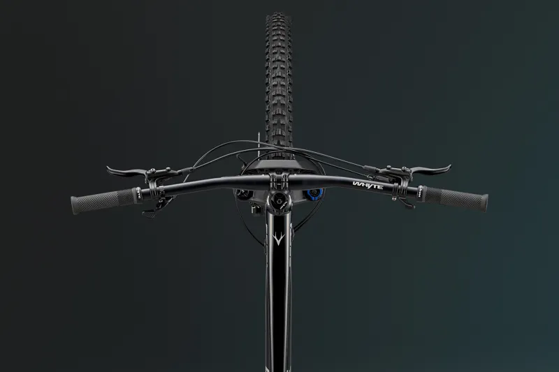 Whyte Secta RS Hardtail Mountain Bike in Gloss Black with Silver-12